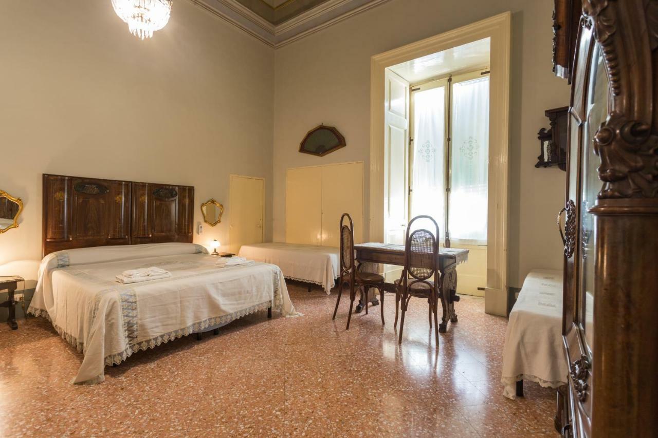 Palazzo Leuzzi B&B Galatone Dış mekan fotoğraf