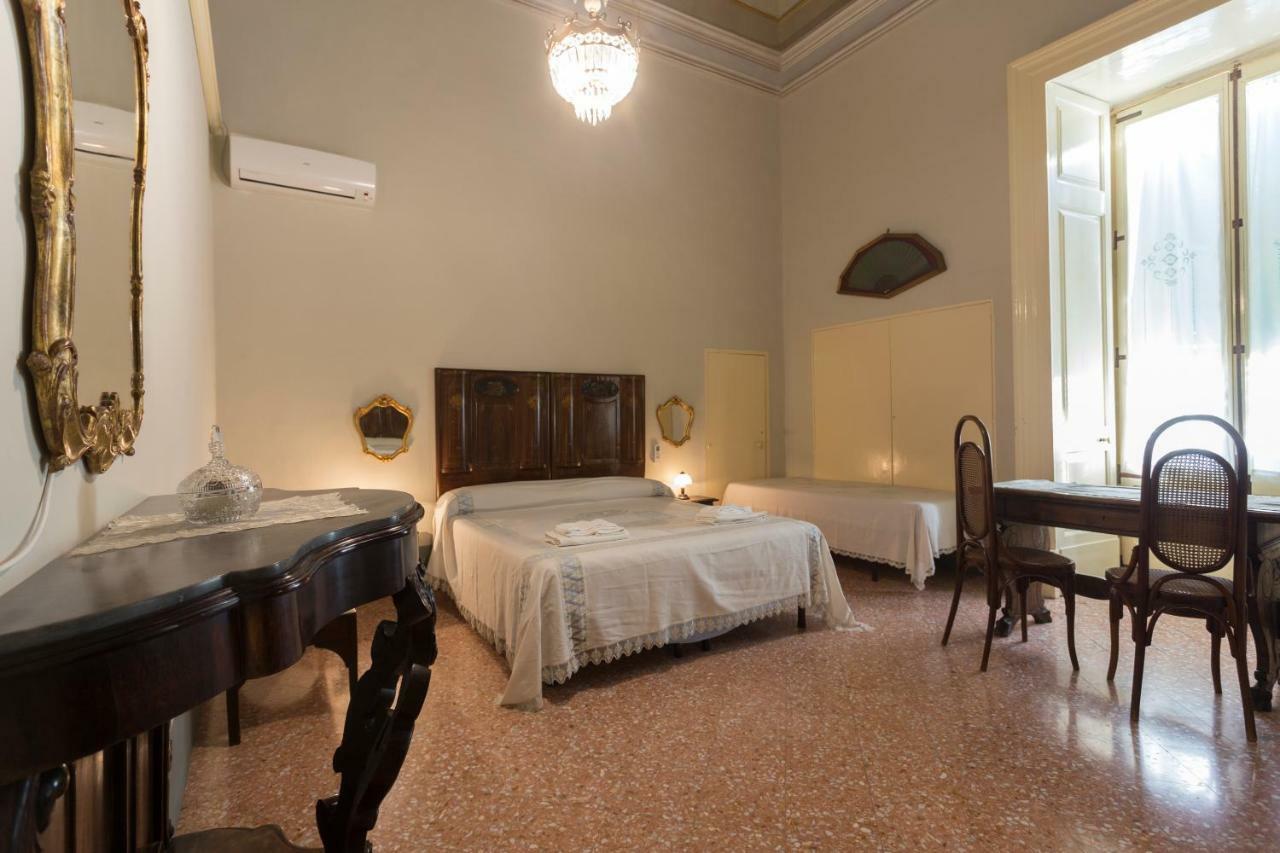 Palazzo Leuzzi B&B Galatone Dış mekan fotoğraf
