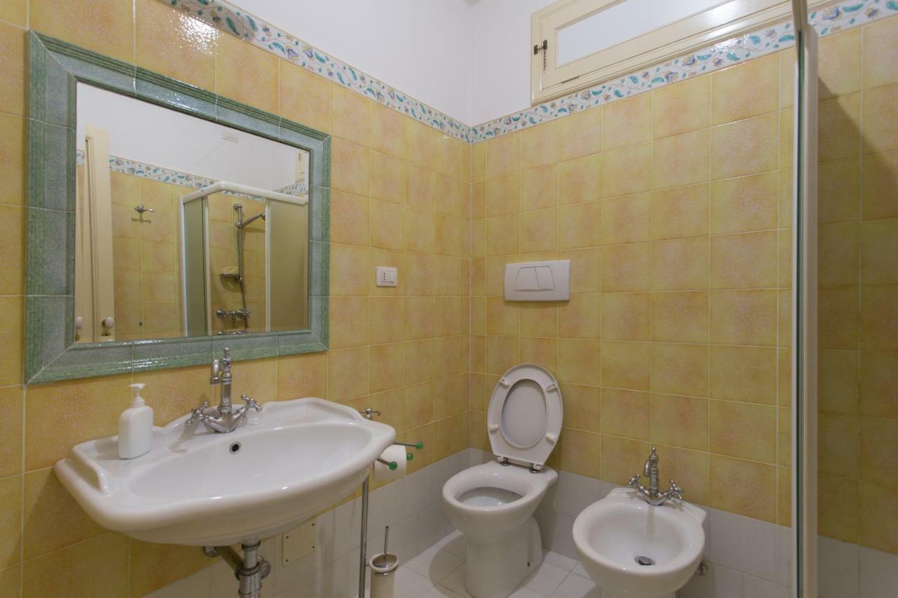 Palazzo Leuzzi B&B Galatone Dış mekan fotoğraf