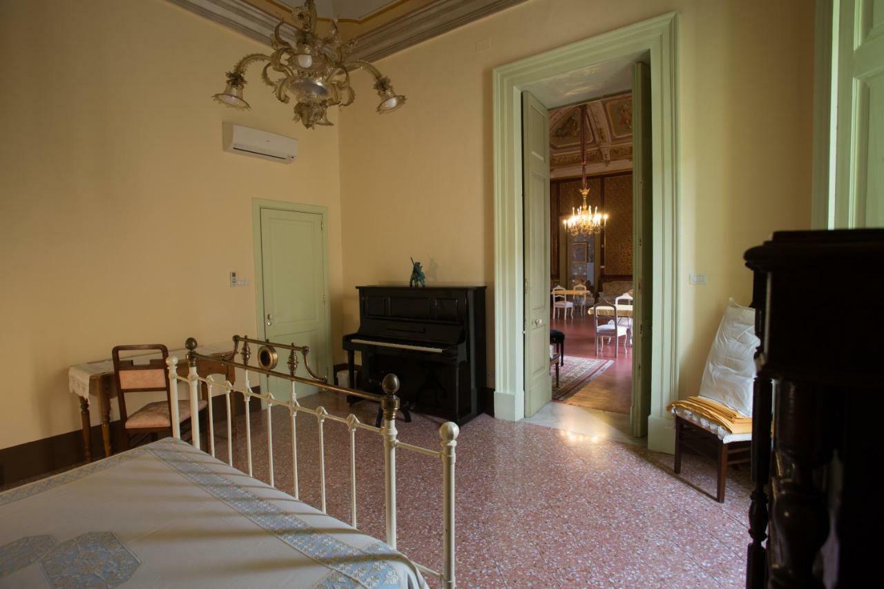 Palazzo Leuzzi B&B Galatone Dış mekan fotoğraf