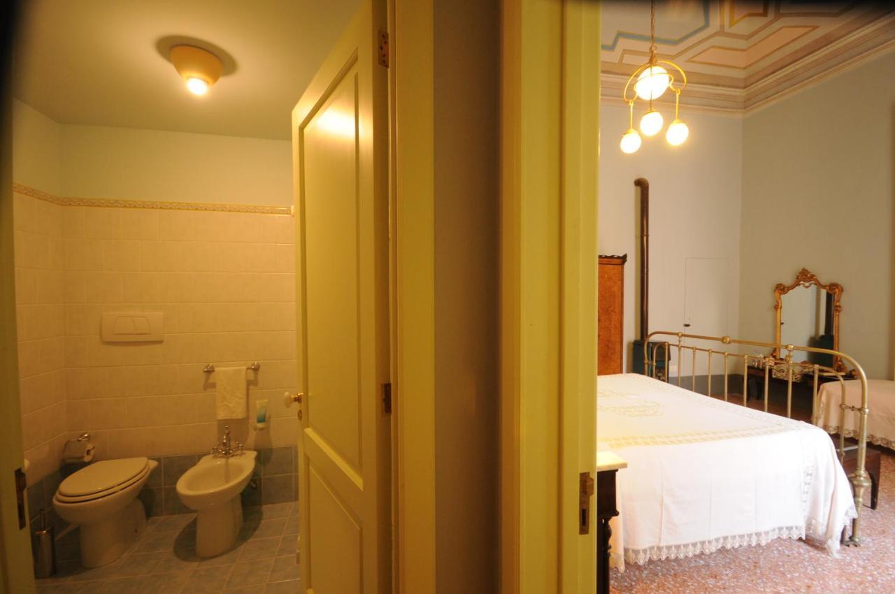 Palazzo Leuzzi B&B Galatone Oda fotoğraf